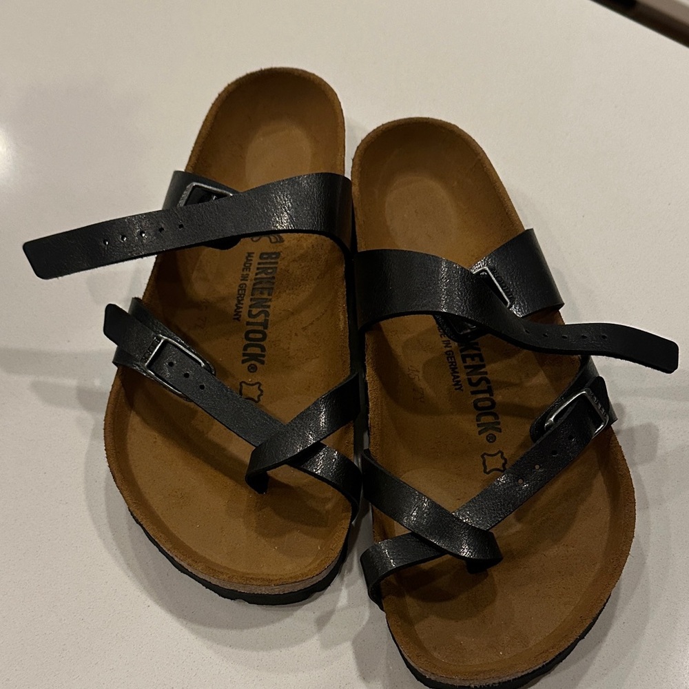 NWOT Birkenstock Mayari Sz 39